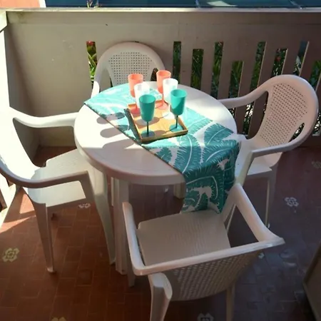 Near The With Parking Apartment *